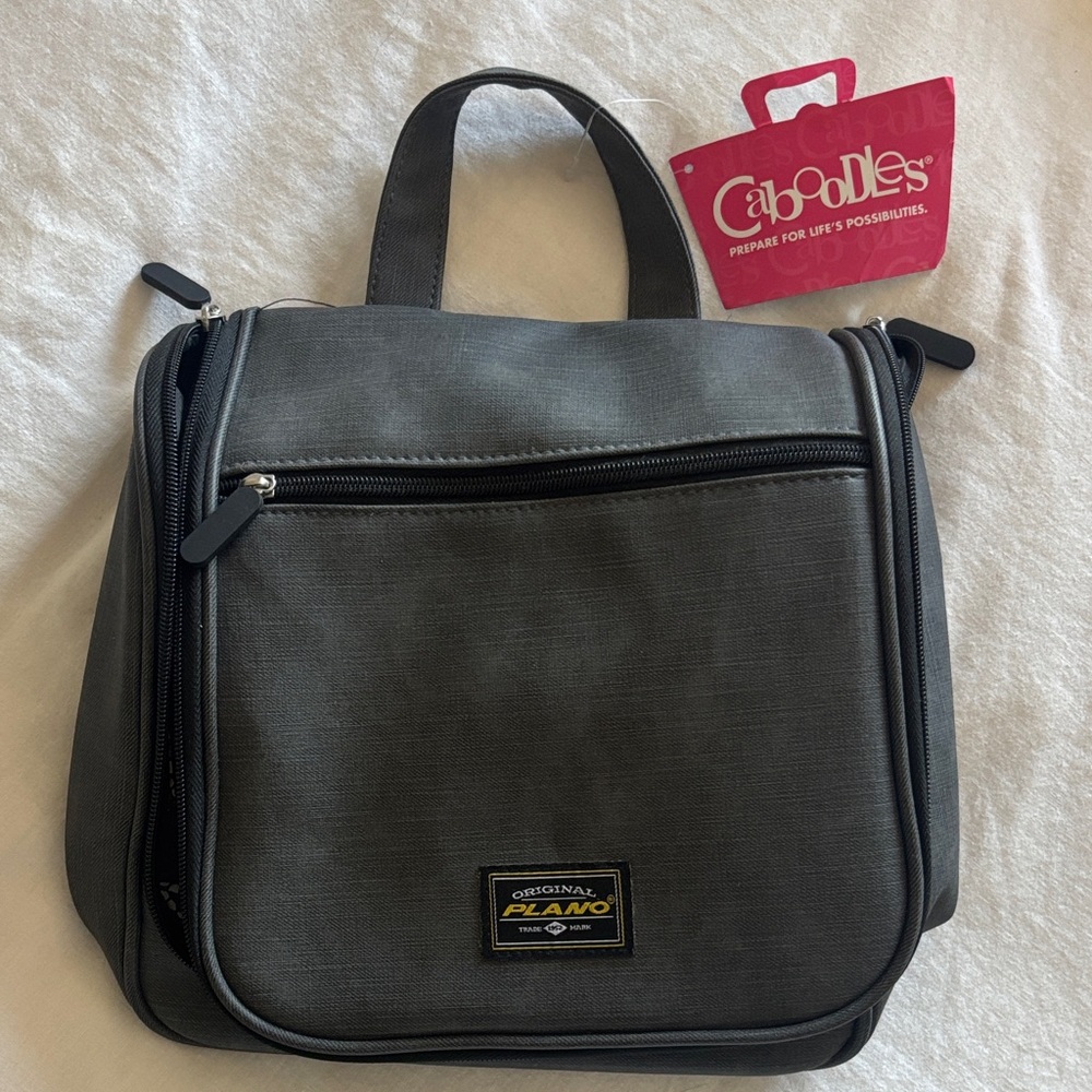 Caboodles Dark Gray Men's Toiletry Bag